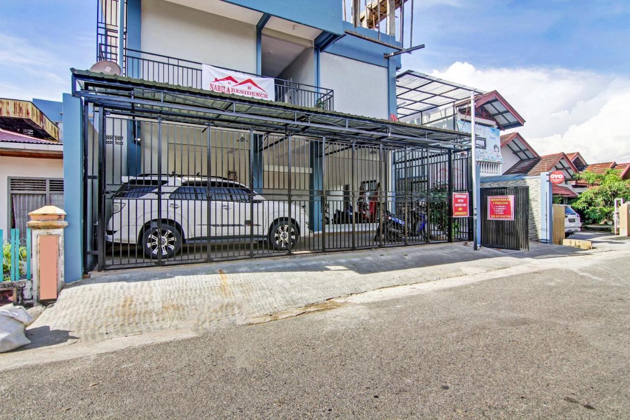 Oyo 90704 Nabila Residence Syariah 巴东 外观 照片