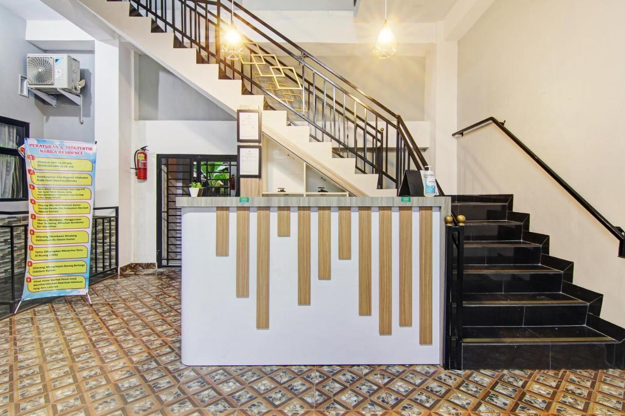 Oyo 90704 Nabila Residence Syariah 巴东 外观 照片