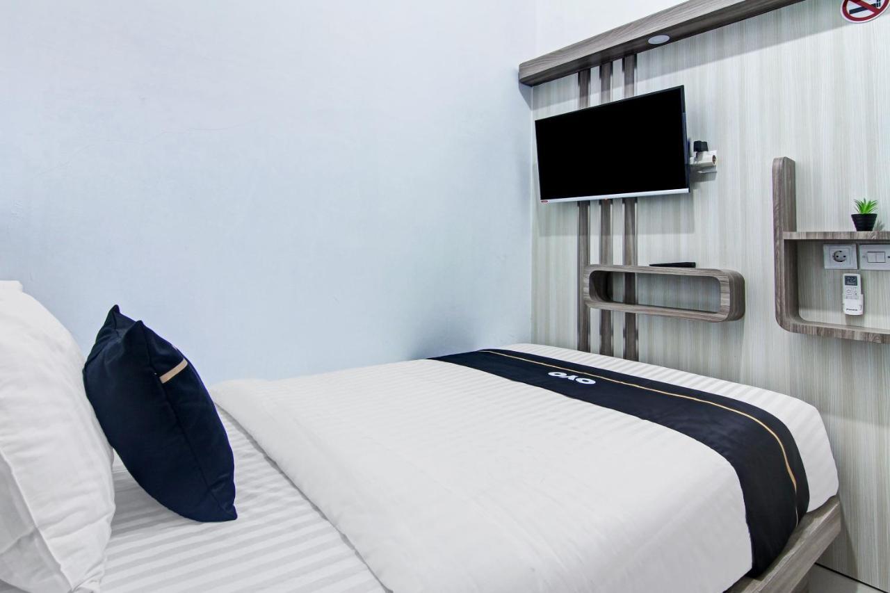 Oyo 90704 Nabila Residence Syariah 巴东 外观 照片